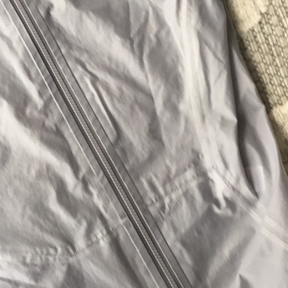 HOKA ONE ONE Performance Shield Running Jacket Color Lunar Rock Size Medium Wind - Picture 4 of 9